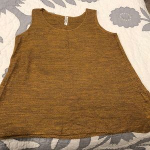 Bundle 2 PCs Marla Wynn kimono & tank